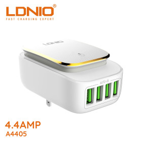  Charger Smartphone Avec Lampe LED Avec cable micro-usb 4.4A LDNIO A4405